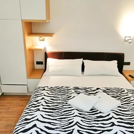 Sea Breeze Lux Apartment *
