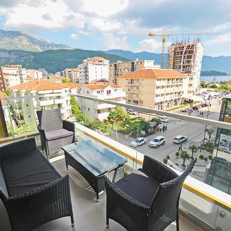 Sea Breeze Lux Apartment *