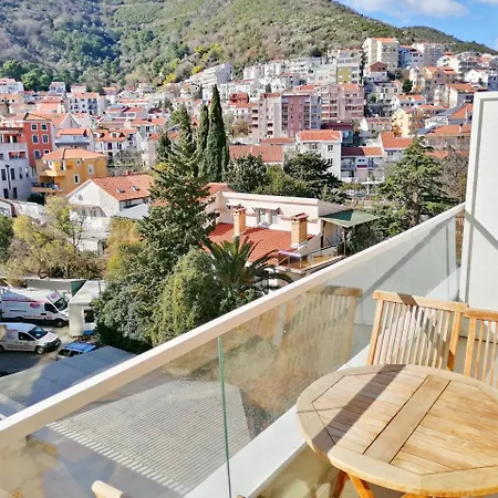 Sea Breeze Lux Budva